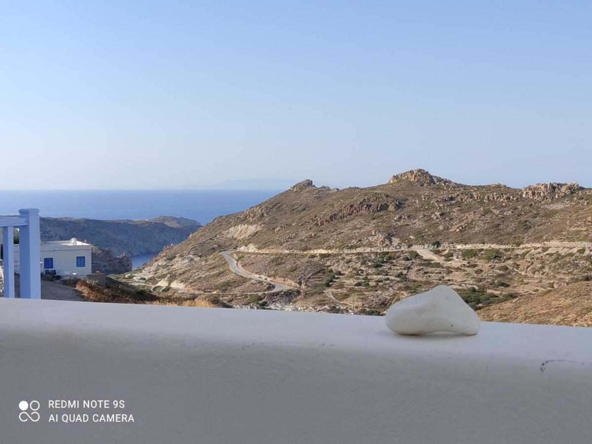 Stilvi Milos Plaka  المظهر الخارجي الصورة