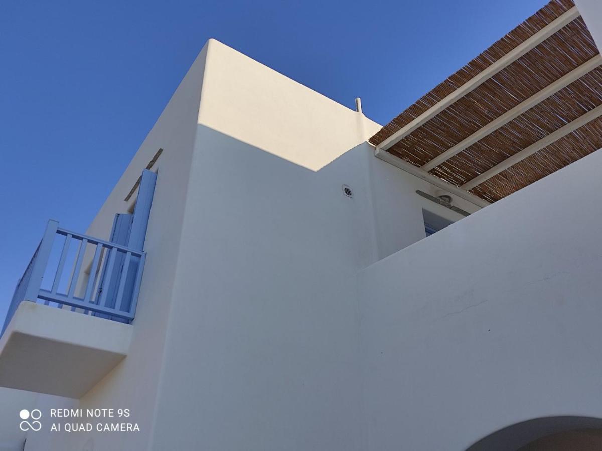 Stilvi Milos Plaka  المظهر الخارجي الصورة