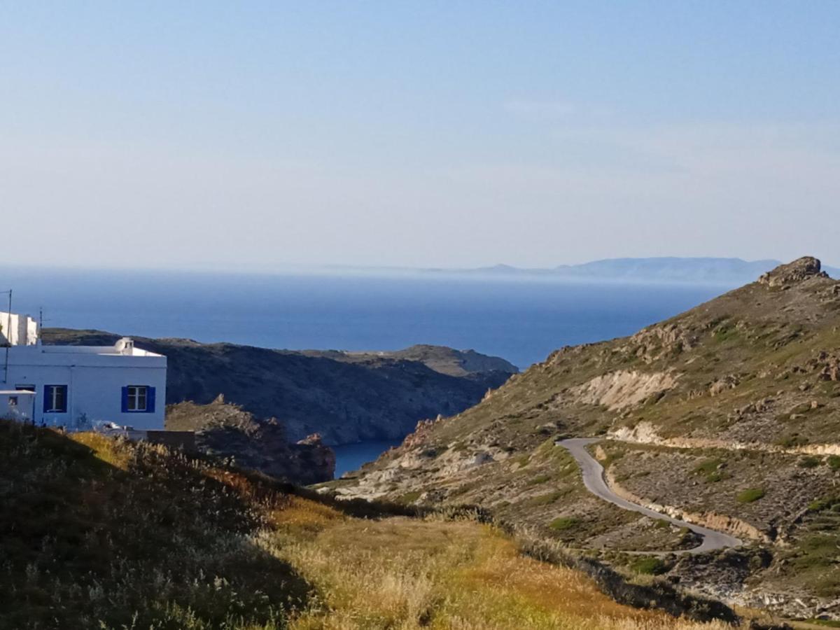 Stilvi Milos Plaka  المظهر الخارجي الصورة