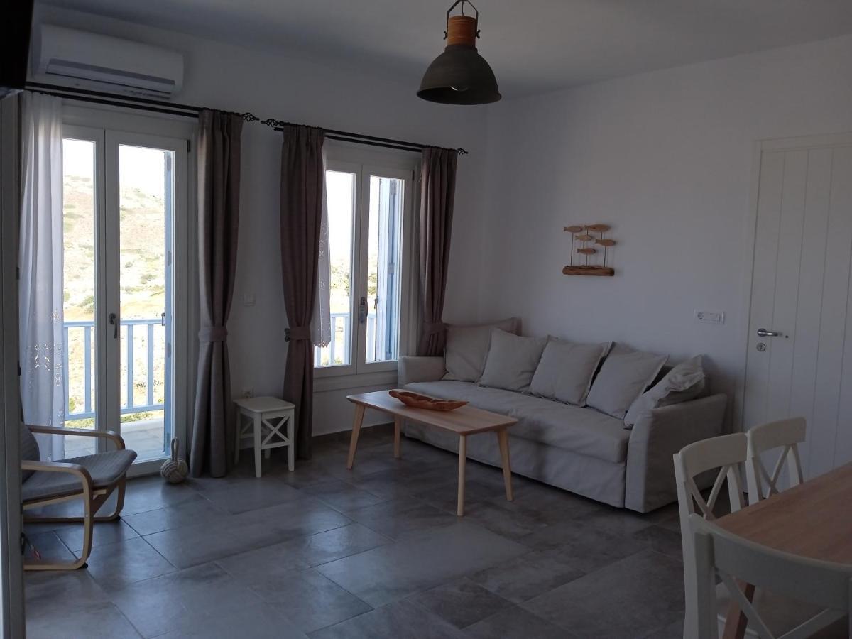 Stilvi Milos Plaka  المظهر الخارجي الصورة