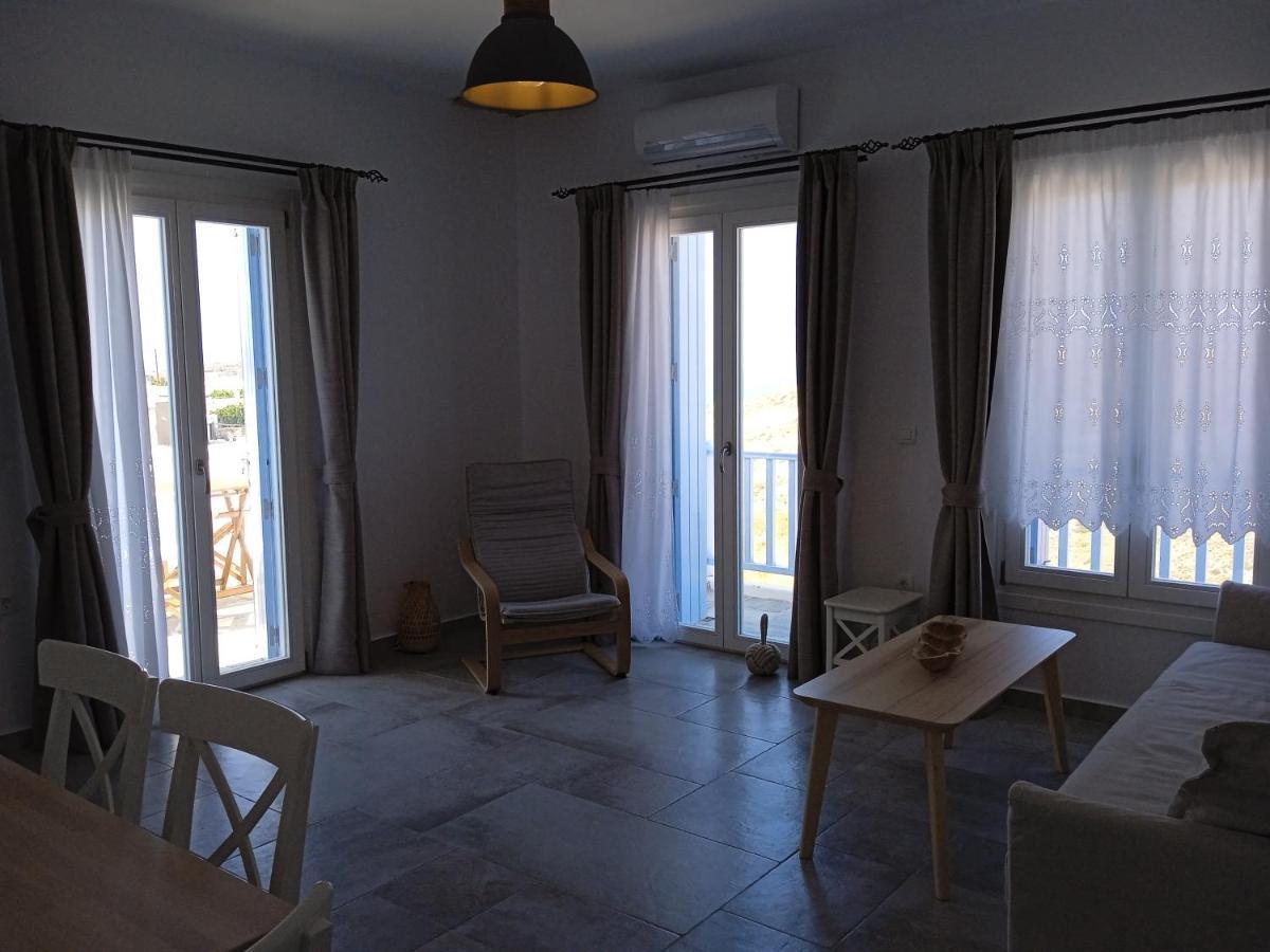 Stilvi Milos Plaka  المظهر الخارجي الصورة