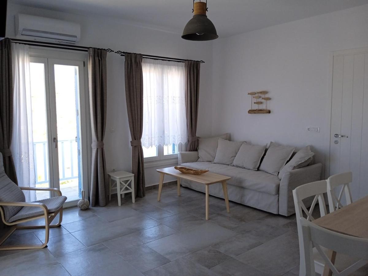 Stilvi Milos Plaka  المظهر الخارجي الصورة